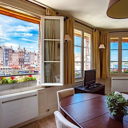 Appartement Vieux Bassin Honfleur Exteriör bild