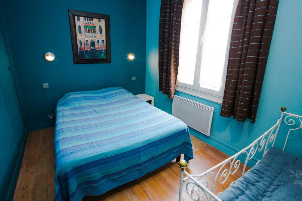 Appartement Vieux Bassin Honfleur Exteriör bild