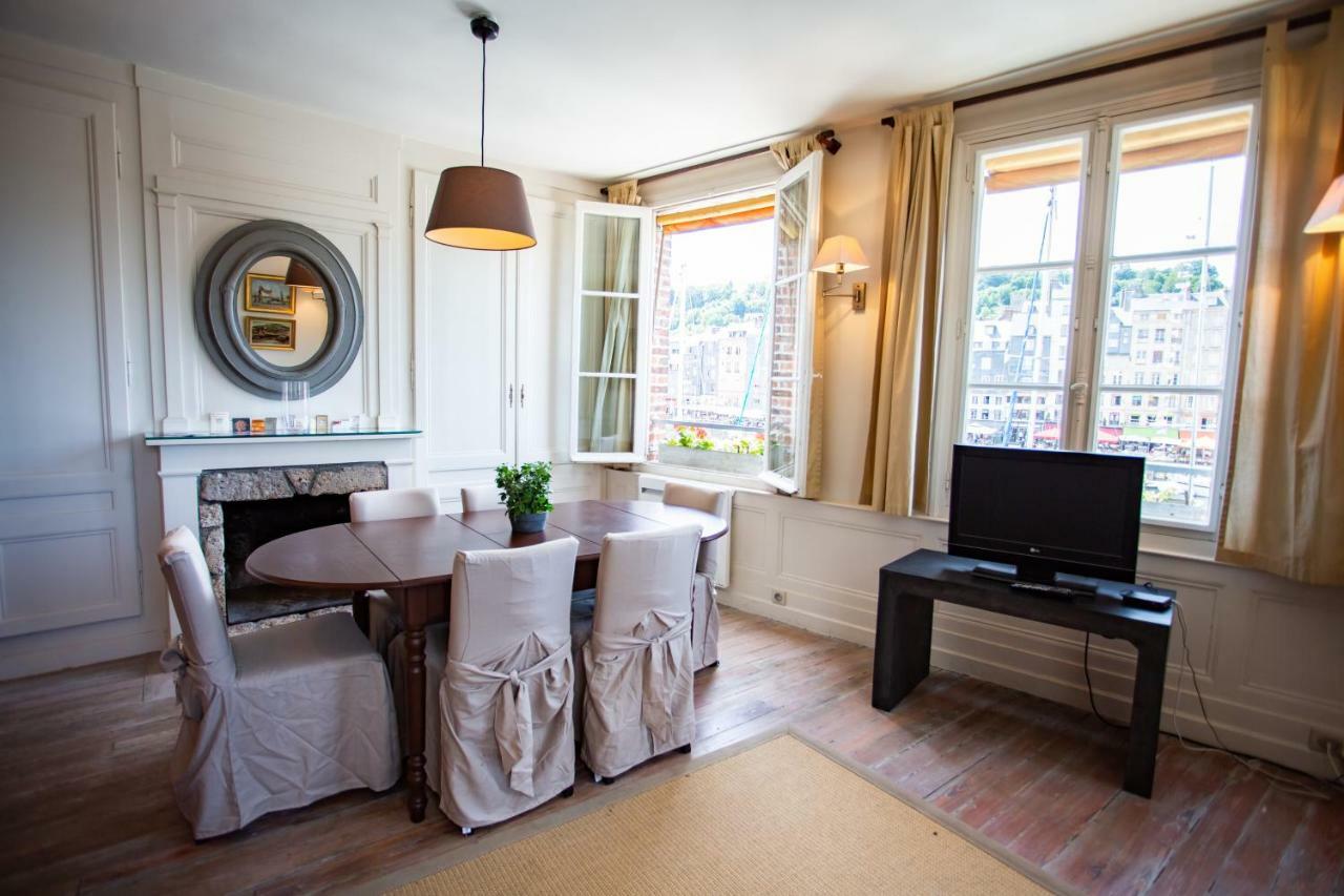 Appartement Vieux Bassin Honfleur Exteriör bild