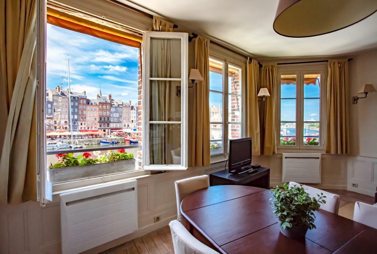Appartement Vieux Bassin Honfleur Exteriör bild